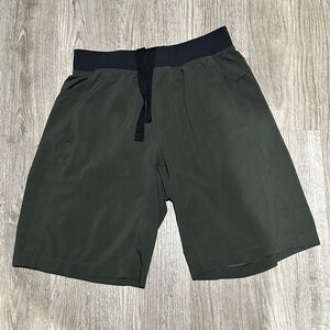 Lululemon Men’s Unlined Running Gym Shorts – Green & Black – Size L